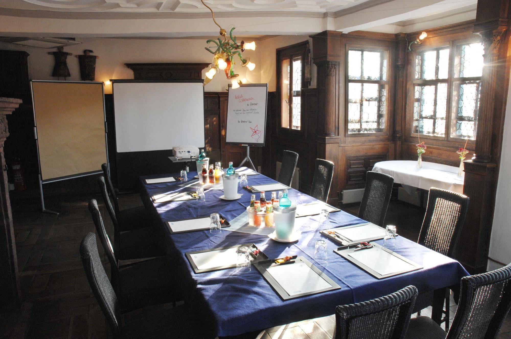 Restaurant & ****Hotel Hoeerhof Idstein Kültér fotó