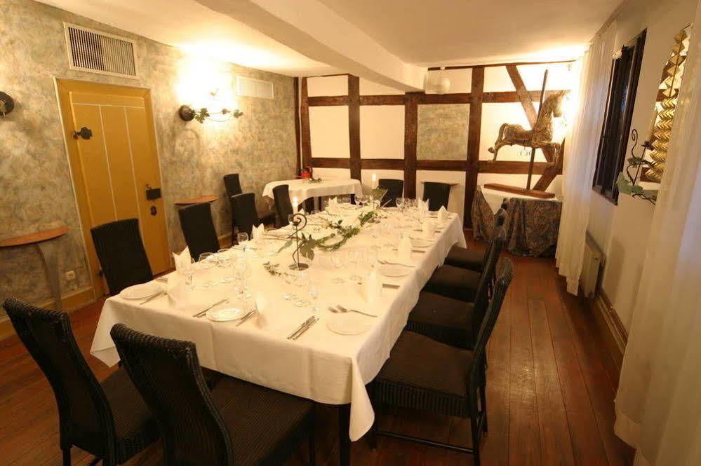 Restaurant & ****Hotel Hoeerhof Idstein Kültér fotó