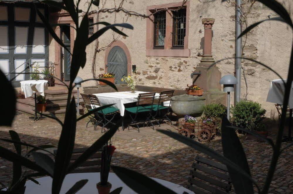 Restaurant & ****Hotel Hoeerhof Idstein Kültér fotó